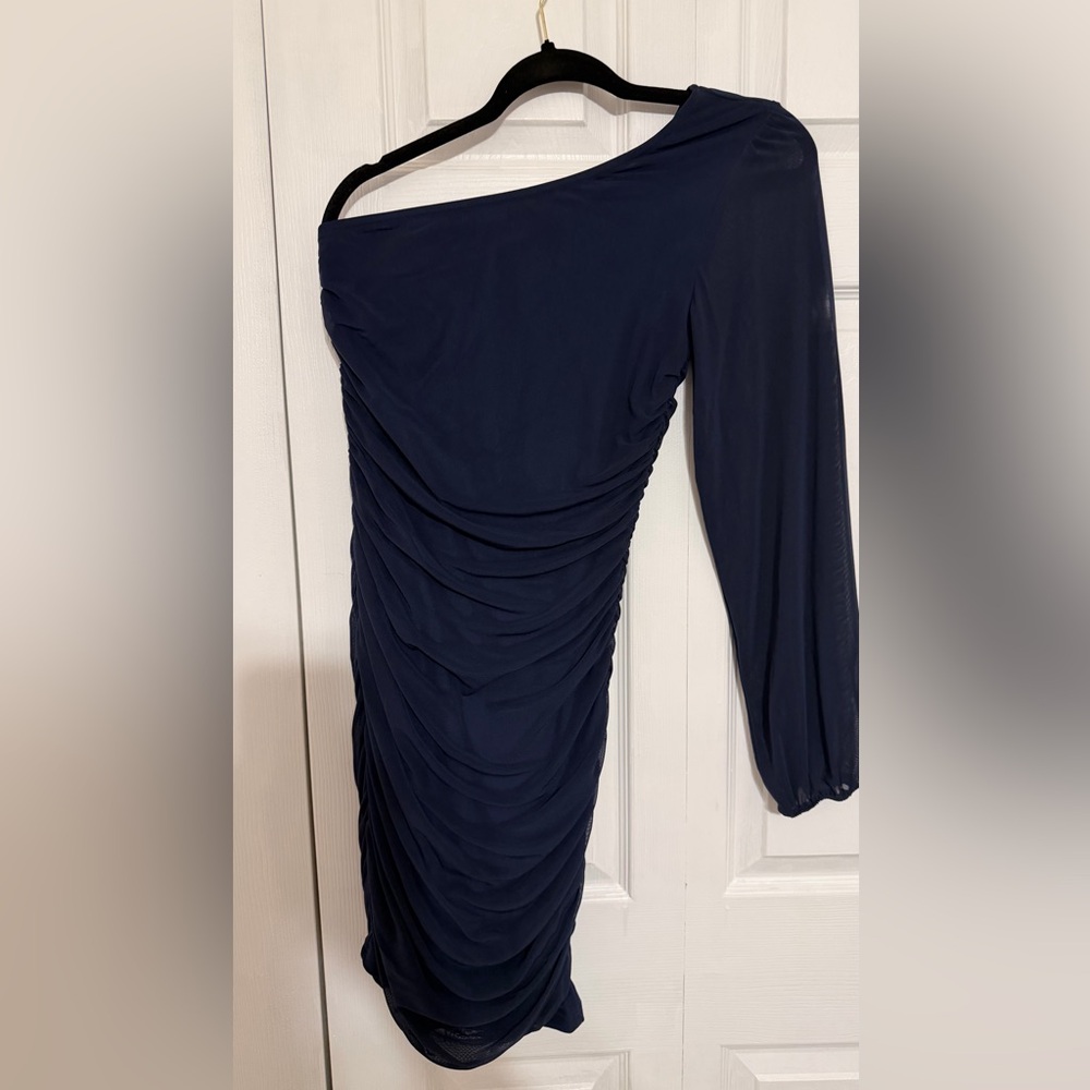 Elegant Navy One-Shoulder Dress